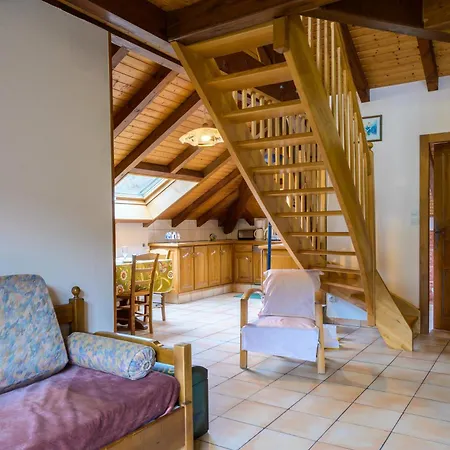 Appt 4 Pers-chalet L'ancienne Ecole شقة
